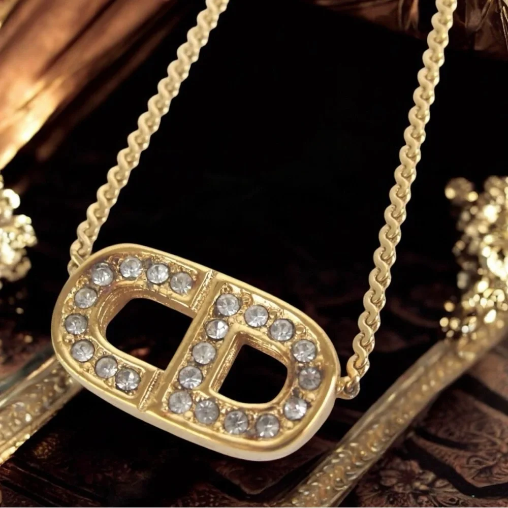 DIOR CD Logo Necklace 🤩 - Picture 2 of 9